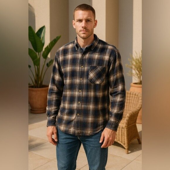 Woolrich Men’s Plaid Flannel Button-Down Shirt Sz Large Classic Outdoor Workwear - Picture 9 of 9